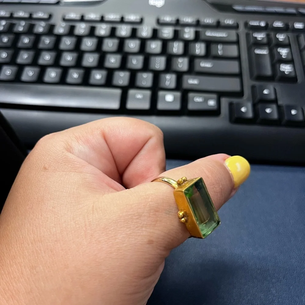 Green and Gold ring : great piece of everyday jewelry